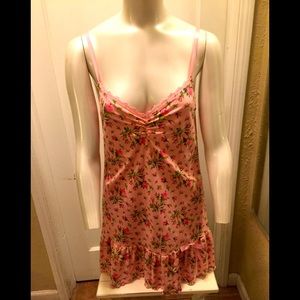 Betsey Johnson Intimates M Looks New Pink